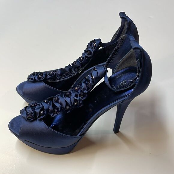Bakers Elegant Satin Platform High Heel Pump Ruffled Detail Dress Womens Sz 10 - Picture 6 of 11